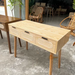 Bàn gỗ 3 hộc tủ kéo phối mây màu tự nhiên